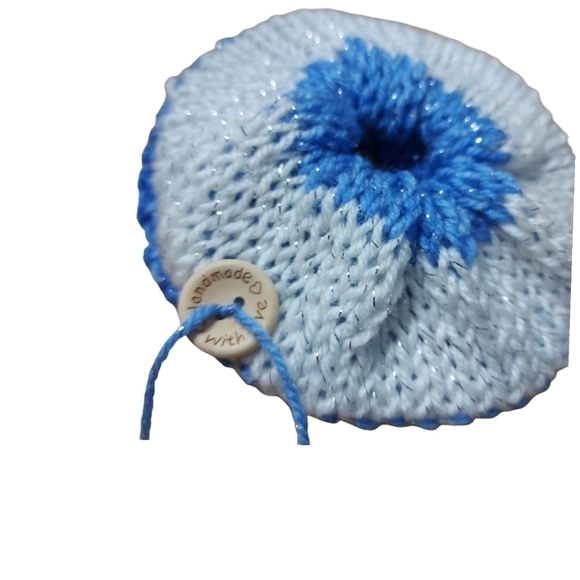 Hand Knit Scrunchies | Gentle Elastic Hair Accessory - Picture 5 of 5
